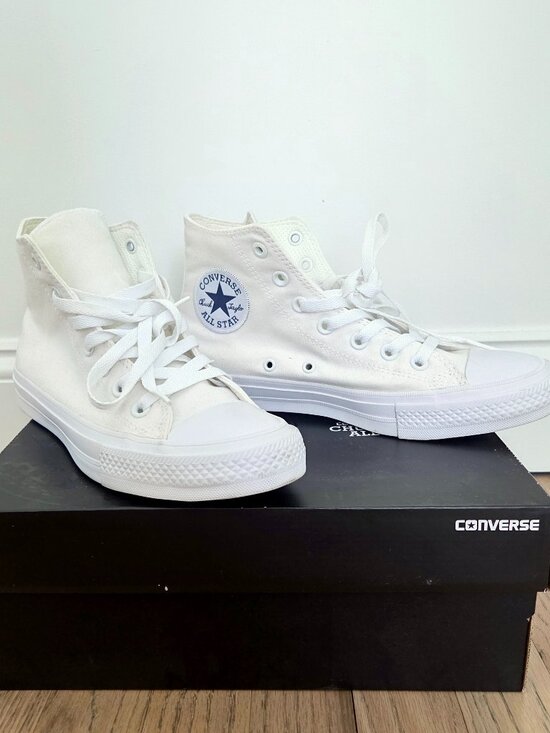 Converse Shoes - White Converse Chuck Taylor All Star II Lunarlon High Top Sneakers Unisex Size 8